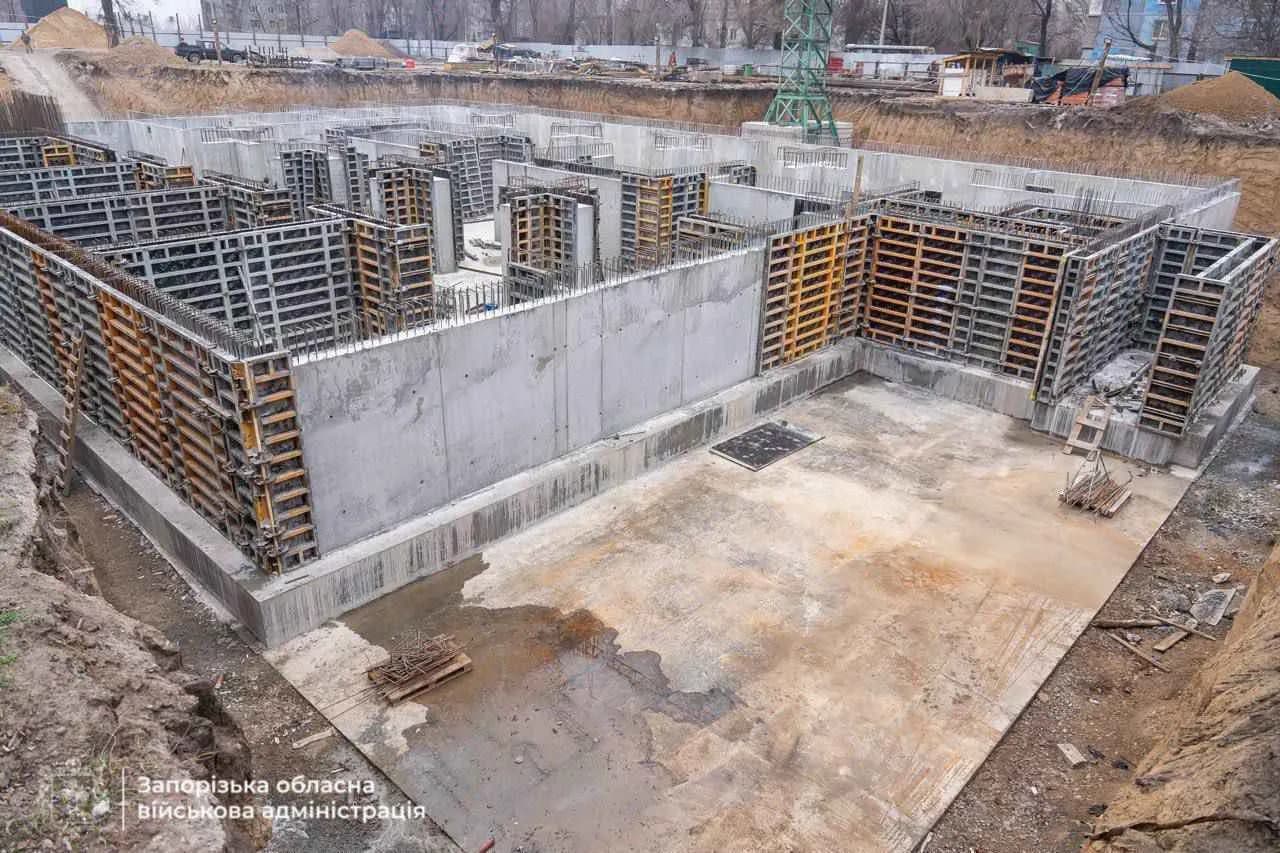 Улаштування підлоги в розрізі з наповнювачем з первинної гранули